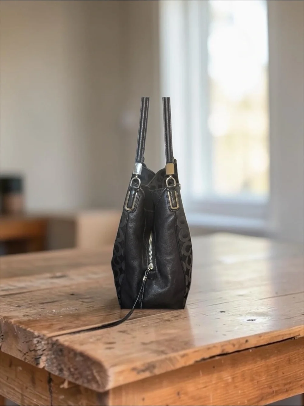 Coach NWOT Madison Phoebe Signature Shoulder Bag